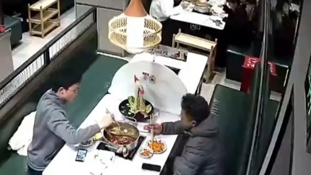 老鼠：吃饱了么？我来给你们买单了！