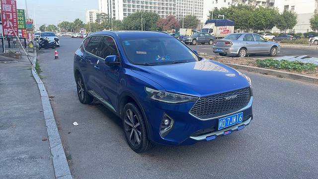 最新到店20年9月份上牌哈佛F7，保险到明年2月，全车一个面补漆，现在只要7.38直接带回家