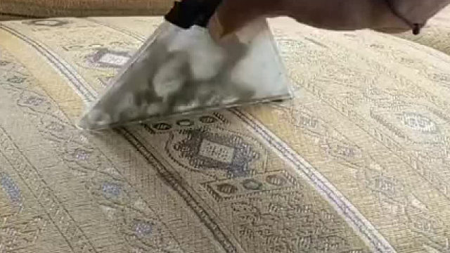 沙发变旧不好看？扔了可惜？一招就将旧沙发变新的……