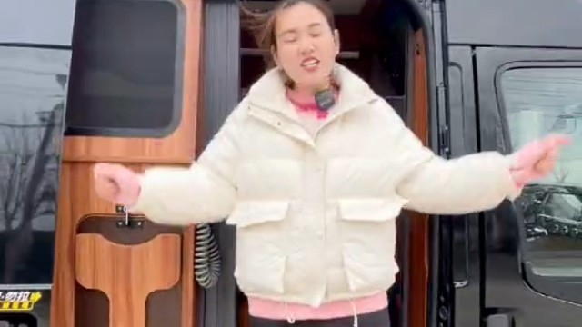 很适合夫妻两个人开的房车