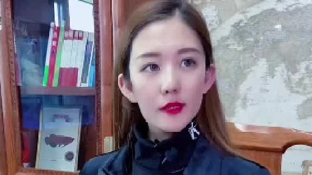 喜欢一个人就算是捂住嘴巴也会从眼睛里跑出来的