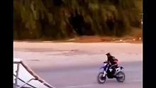 #極限運動 #越野摩托車 #專業(yè)動作請勿模仿