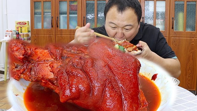 阿强学新配方，做隆江猪脚饭，吃上一碗，幸福满满，大口扒拉过瘾