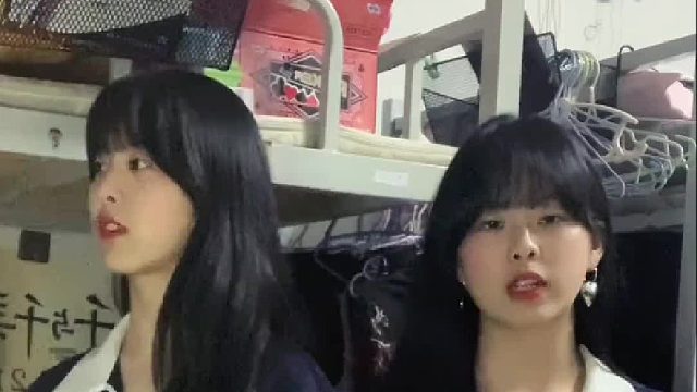 艾特列表第一个人陪你一起拍！