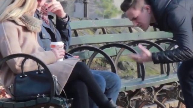 别的不行，挤地铁我在行