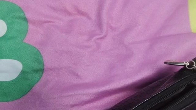 默默的看了下小金库