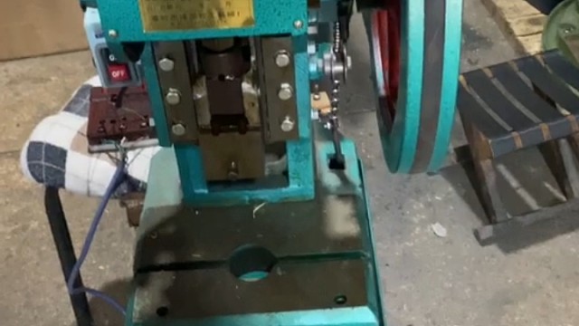 3吨小冲床正确的接电方法和使用说明，电源接反，电机反转儿会把离合打碎，赶紧收藏！—《杭天科技》