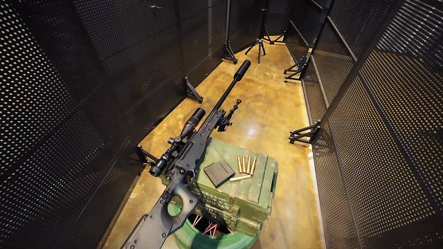 兄弟联cs装备之AWM抛壳软蛋玩具