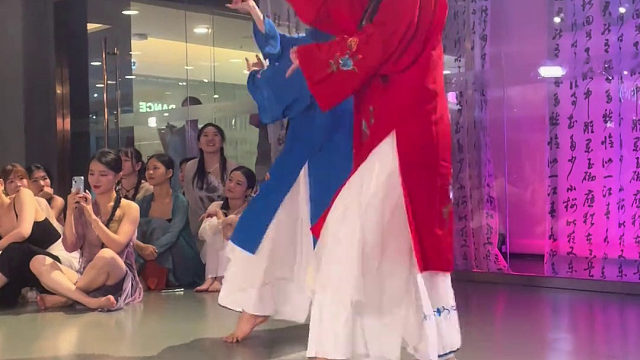 有种林黛玉骑鬼火的感觉