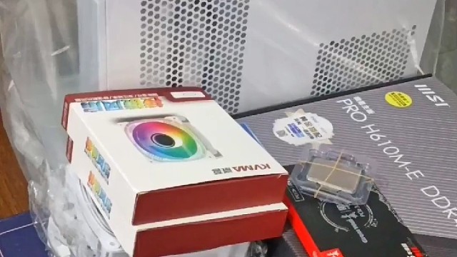 三千元一百多万的跑分电脑主机玩吃鸡能有多少帧