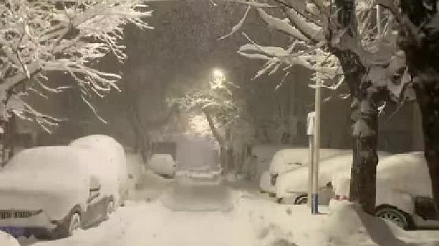 烟台威海遭遇极端暴雪，网友：宛如北极科考