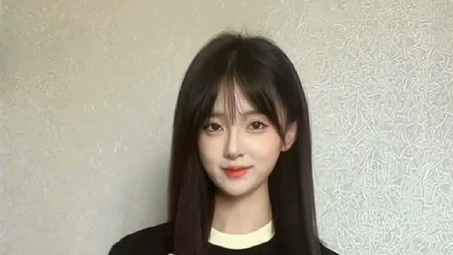 用“天真”造个句子