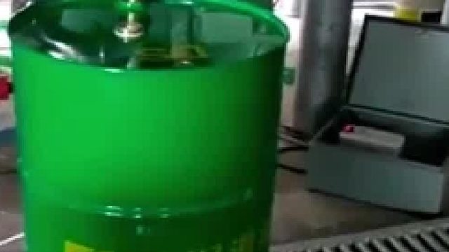 180L甘油灌装机_跟踪式连续灌装机