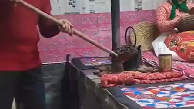 中间没捅眼，会把火憋灭[哈哈][哈哈]