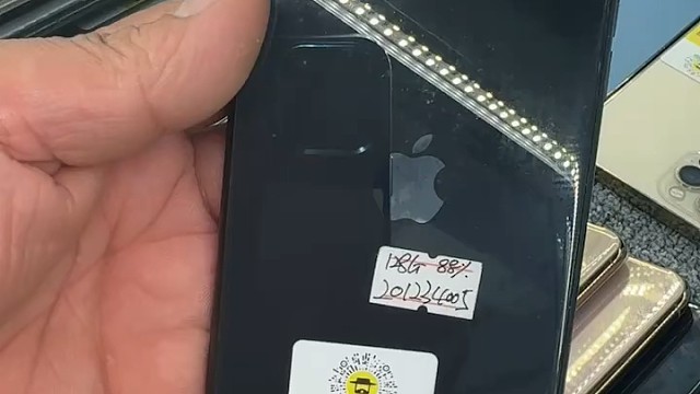 苹果11国行128G 电池88%全原无拆修成色95新1×××喜欢的来[勾引]
