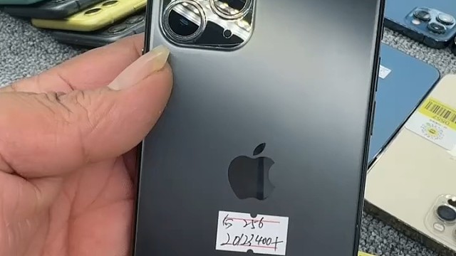 苹果11Pro国行256G换过后玻璃其他全原 成色95新 特价出