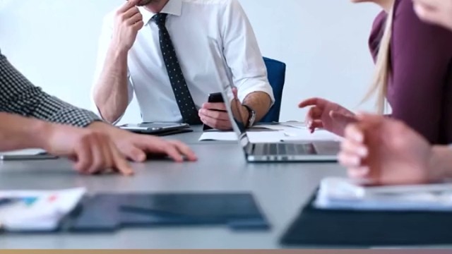 创业者如何更好的运用创业思维？
7.重视客户和用户