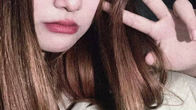 我呆呆的 你是丢弃还是牵住