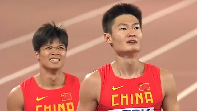 2015年北京世锦赛，中国男子接力第九道奇迹拿下银牌