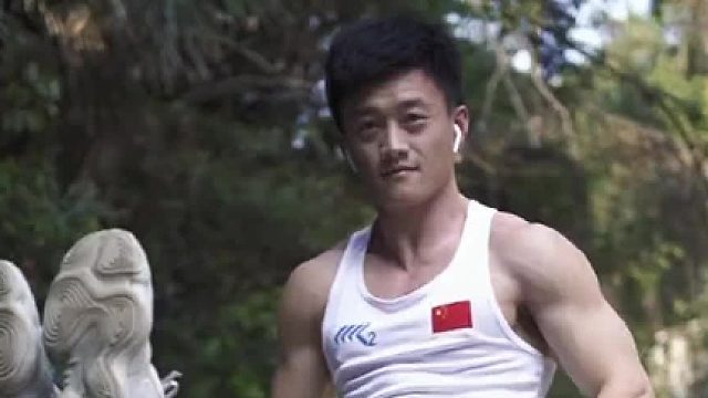 呐，这下应该就没人会觉得是倒放了吧