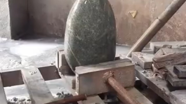 原来石头可以这样用，做一个艺术花瓶