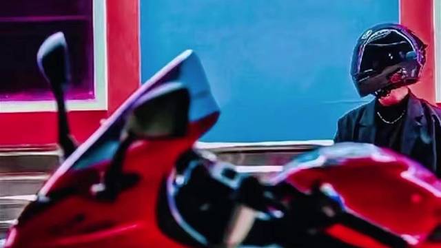 每个男生都有一个机车梦