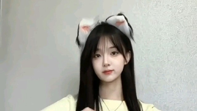 美女有两种 一种记性不好 另一种我忘了