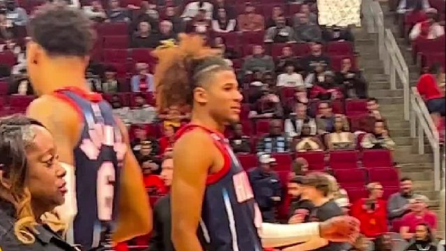 “或许很多年后我们会发现，陪伴这群年轻人经历低谷，陪伴他们成长原来是一件很幸福的事！