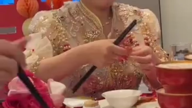 新媳妇没吃过虾吧