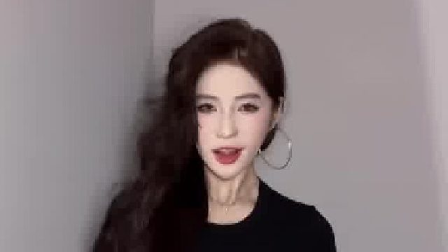 希望我的老婆们～新的一年陪我一起寡寡寡