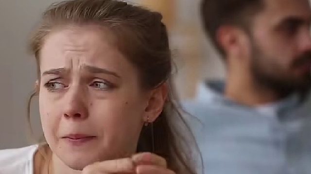 原来女生的眼泪是天克男生的法宝