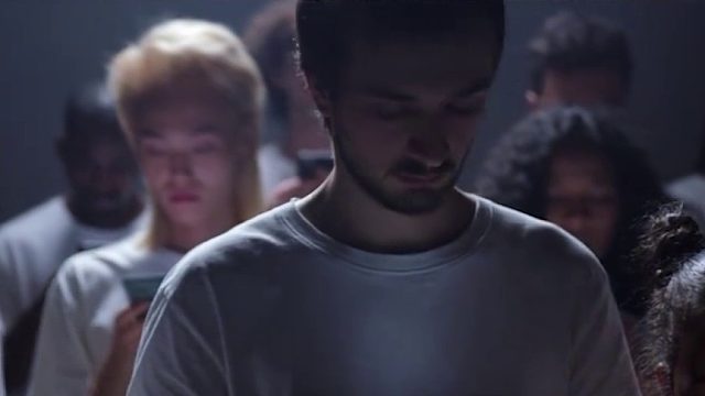 如果一个人连续一年每天刷短视频，大脑会发生什么变化01