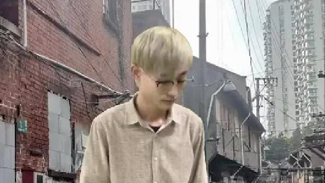 《当一个小男孩掉下来》