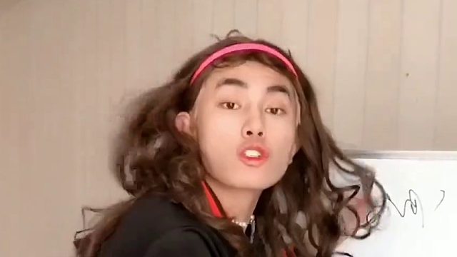 老师都啥样了，还气老师，咱班同学一点不会体谅人