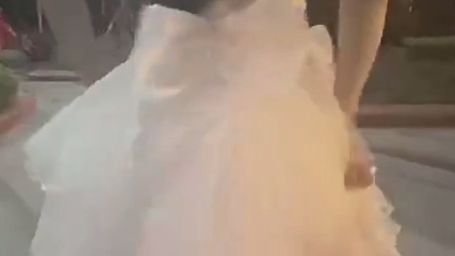 佳人仍在此，君心仍难逑