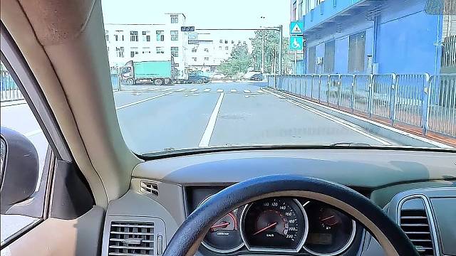 新手拿了驾照不，敢开车怎么办？