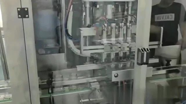 气动液体定量包装线_3L汽水包装线