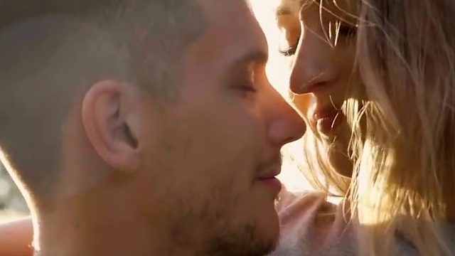 爱不爱，就看今晚怎么睡了