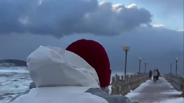 我这一生如履薄冰 你说我还能走到对岸吗？