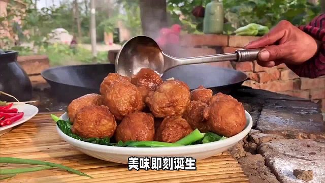 猪肉丸子怎么做好吃？肉质鲜美！制作好吃猪肉丸子，风味独特！
