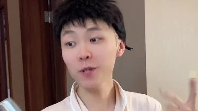 就得使劲宠闺女，万事爸兜底