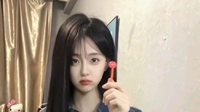 每次跟你聊天 你不是嗯就是哦 是不是以为我只认识这两个字