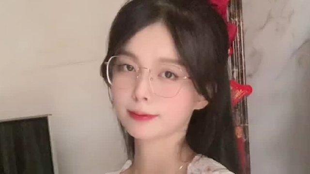 装甜妹好累，还好我是真甜妹哈哈哈