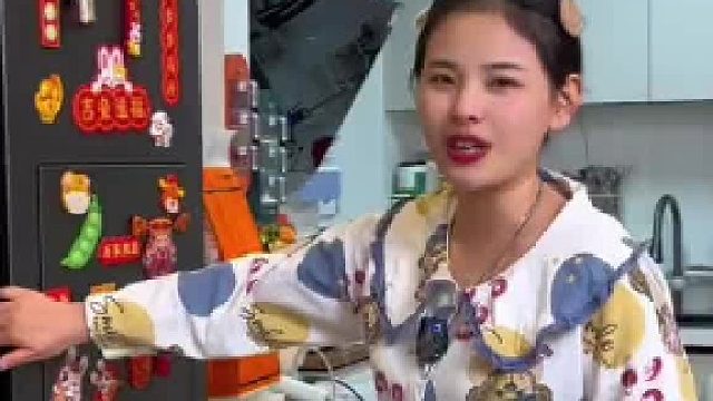 冰箱小妙招，去除异味只需一杯水。