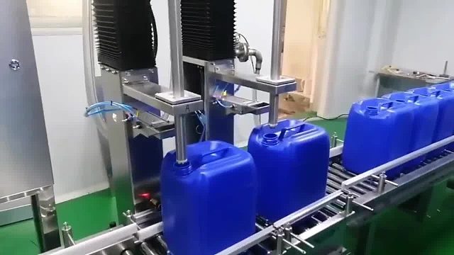 可移动式压盖机_18千克清洁剂压盖机