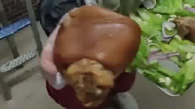 有些舍长是霸道，你家舍长是爸到啊