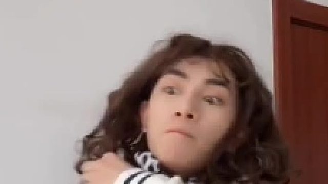 你班老师也是这么批评爱唠嗑的同学的吗