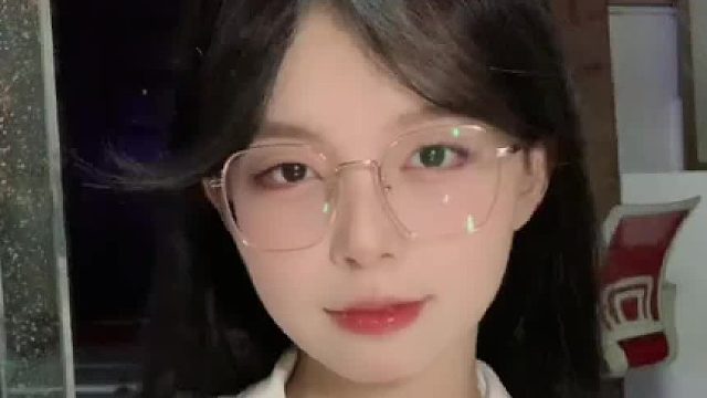 到底要吃多少甜品 才能变成甜妹