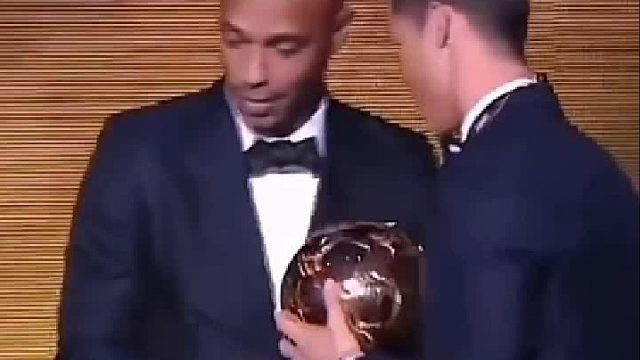 比起10年的金球奖 ，14年的还算有争议吗？