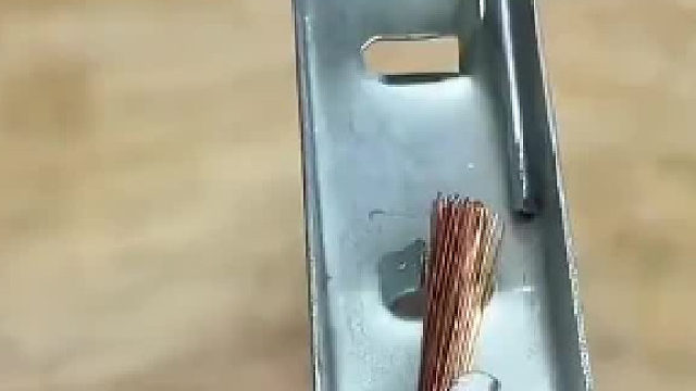 鳄鱼夹连接的正确方式